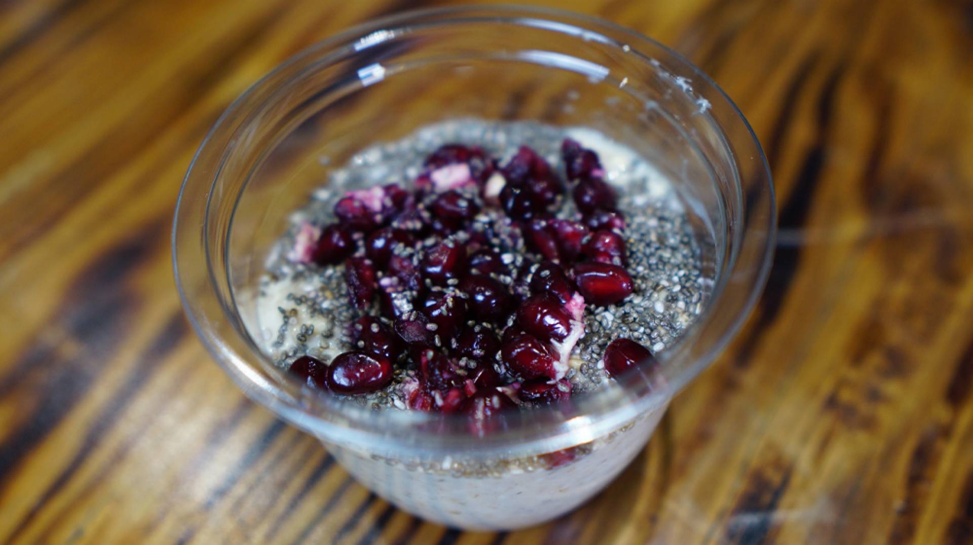 Overnight Oats -  Chia & Pomegranate