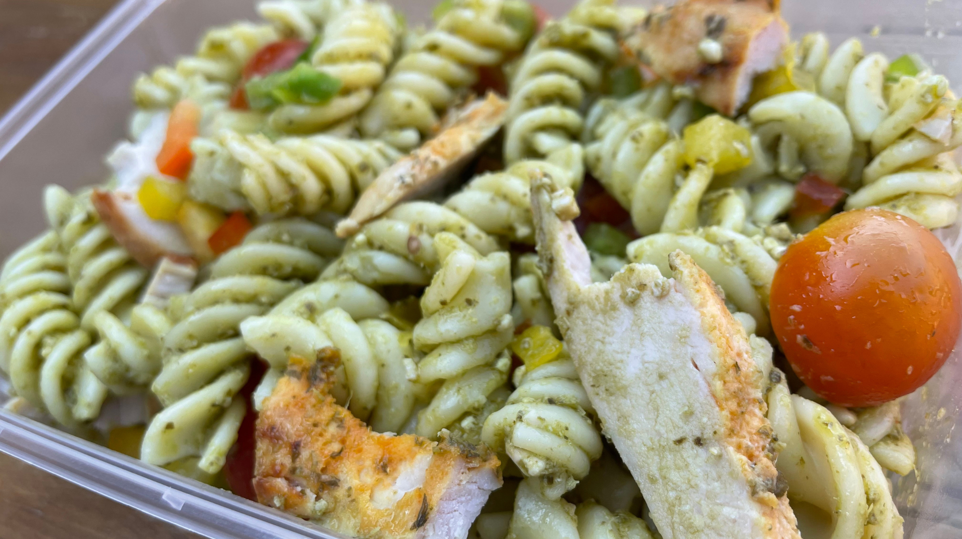 Garlic Chicken Pesto Pasta